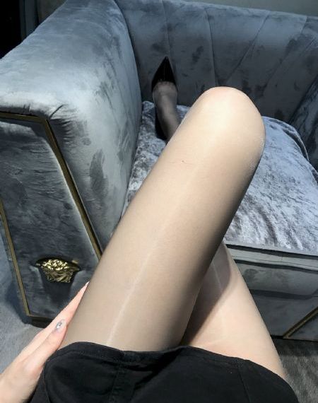 大胸美女抖胸舞_1080在线播放观看