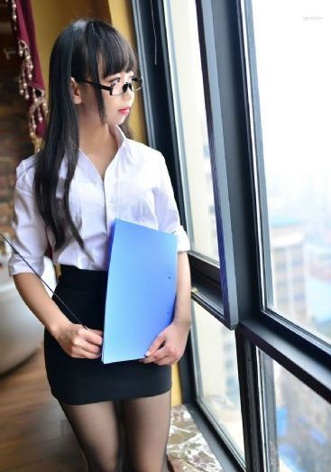 调教风骚裸体女_高清完整版
