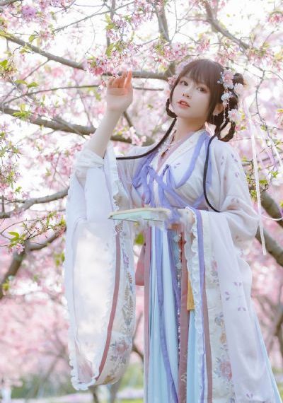 亚洲综合超碰制服_国产剧神马影院手机在线