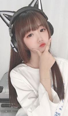 穿成炮灰后我直接弃疗了_HD完整在线观看