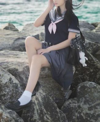 国产扒开胸罩吃奶头视频_720电影完整版